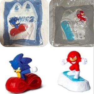 2 NEW! McDonalds Canada Sonic 2 Toys Sonic red base + Knuckles blue & white base